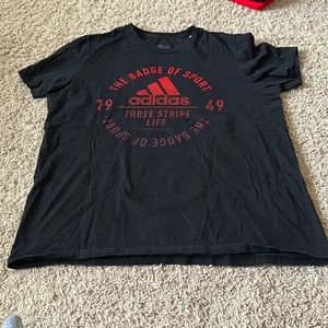 adidas Men’s Size Large Tee